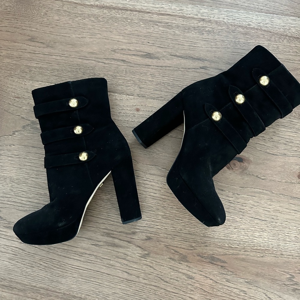 Michael Kors boots - so gorgeous! Only worn twice.